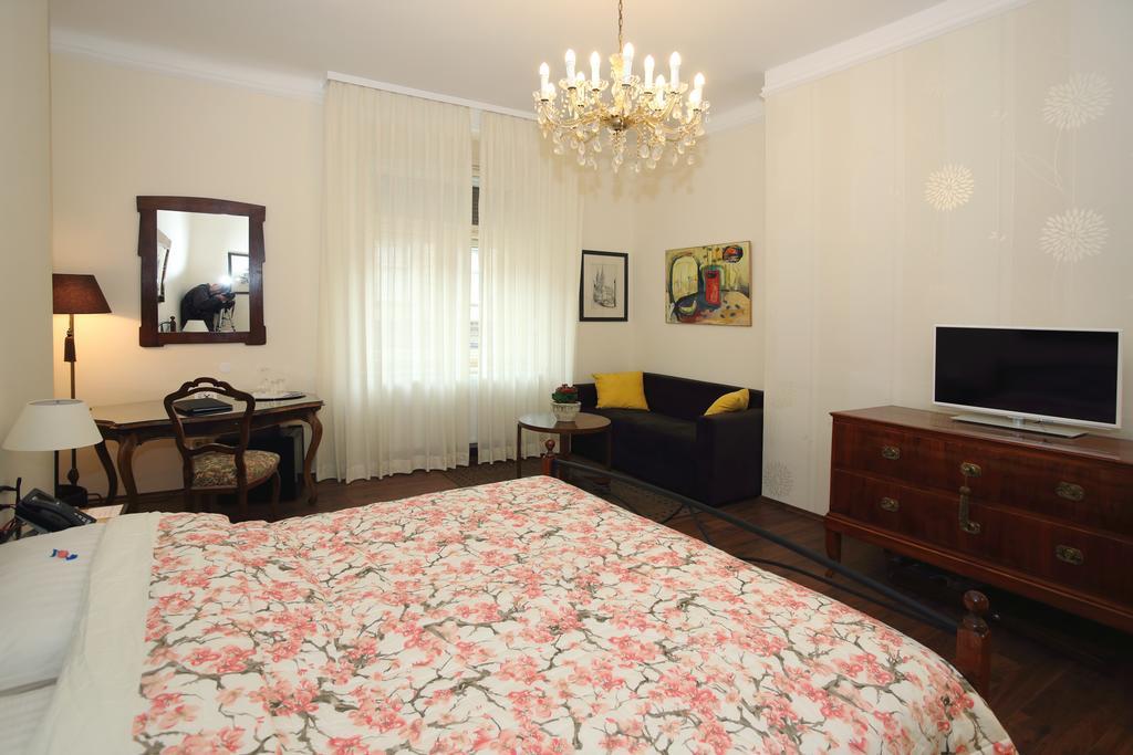Fotić Frühstückspension 4*